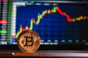 CNBC: Strategy se abate de la strategia sa de a nu vinde niciodată Bitcoin